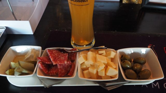 ビールとつまみ